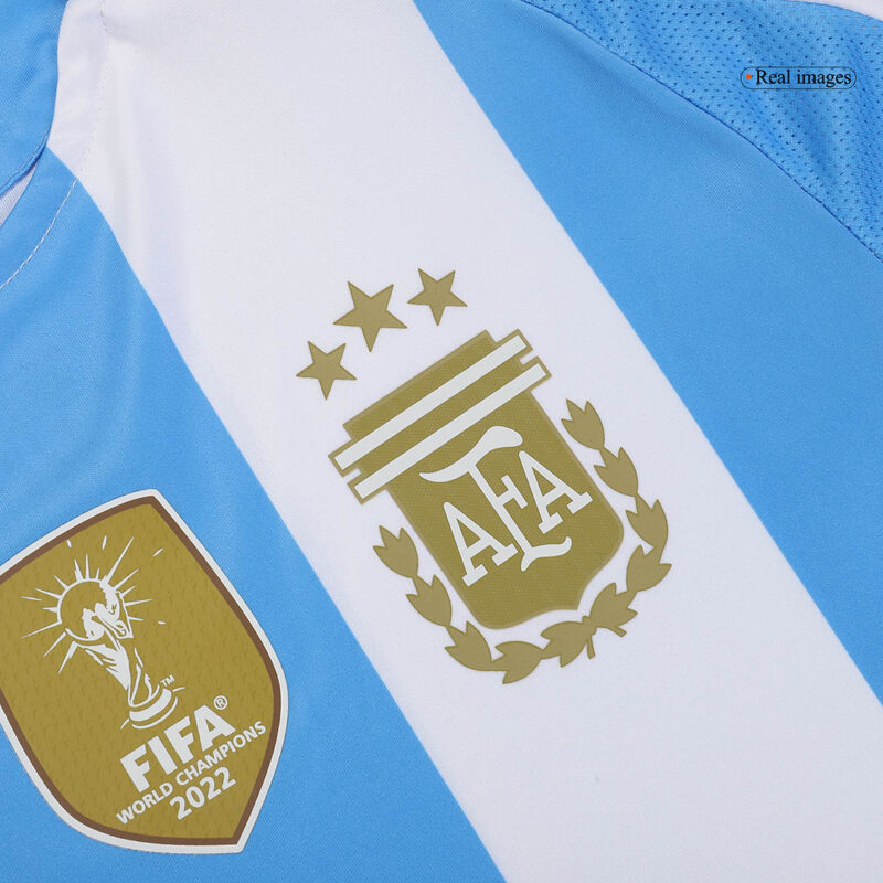 L.MARTÍNEZ #22 Argentina Home Authentic Soccer Jersey 2024