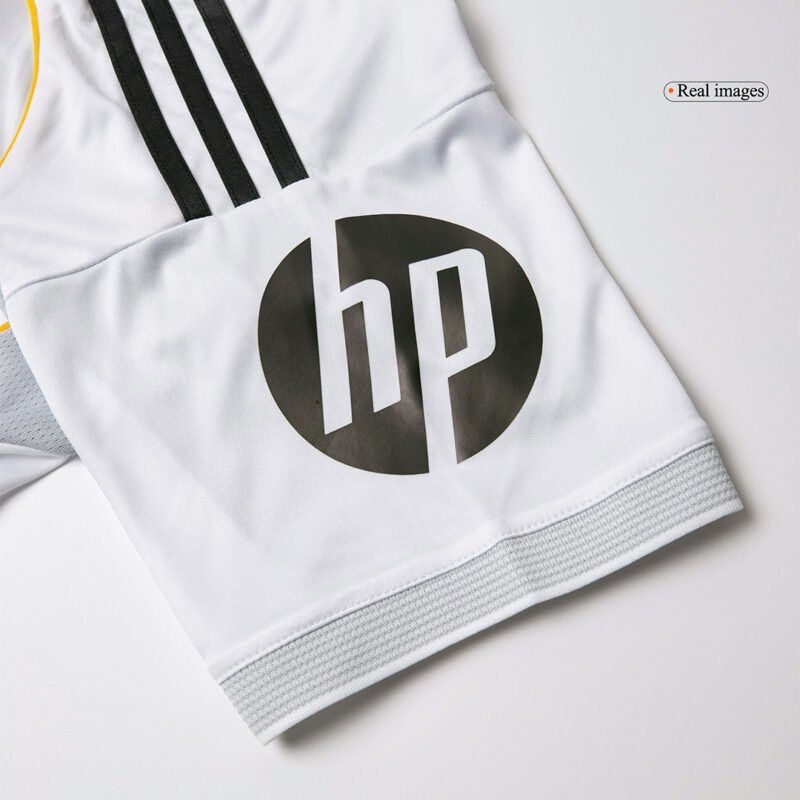 VALVERDE #8 Real Madrid Home Soccer Jersey 2025/26