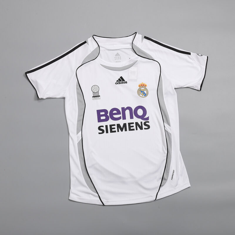 Vintage Soccer Jersey BECKHAM #23 Real Madrid Home 2006/07
