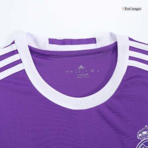 Vintage Soccer Jersey MODRIĆ #19 Real Madrid Away Long Sleeve 2016/17