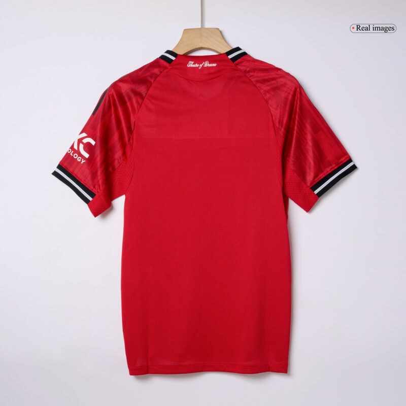 B.FERNANDES #8 Manchester United Home Authentic Soccer Jersey 2025/26