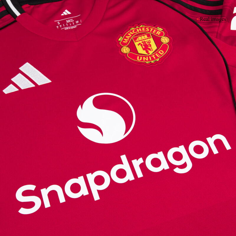 ŠEŠKO #30 Manchester United Home Soccer Jersey 2025/26