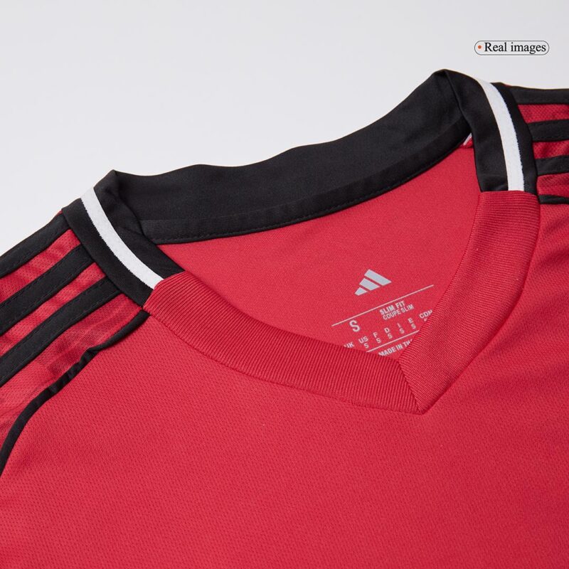 B.FERNANDES #8 Manchester United Home Soccer Jersey 2025/26