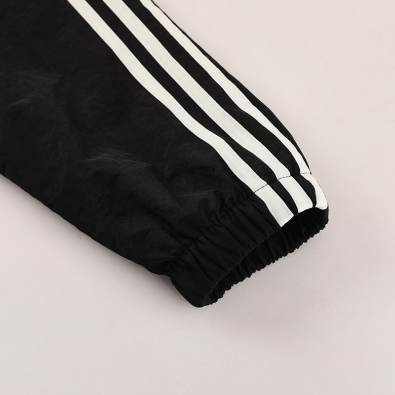 25/26 Manchester United Windbreaker Jacket Black