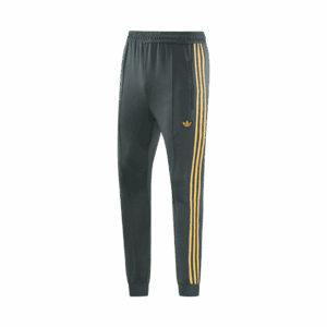 Manchester United Training Kit 2025/26 - Black (Jacket+Pants)